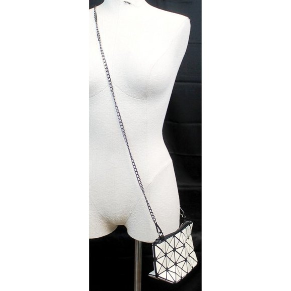 White Triangle Prism Geometric Bag Crossbody Purse Removable Chain 9.5" x 5" - Picture 5 of 13